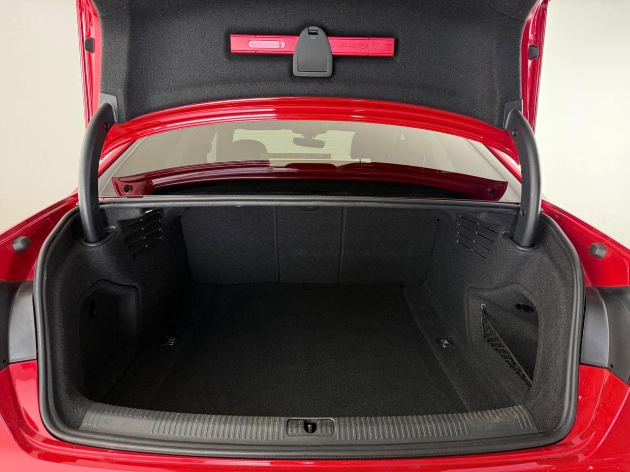 AUDI A4 thumbnail Boot