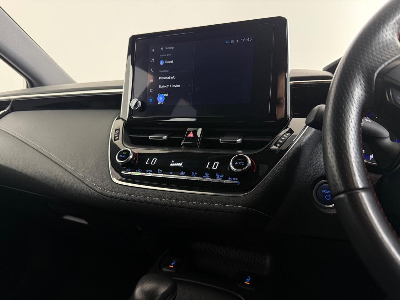 TOYOTA Corolla thumbnail Infotainment System