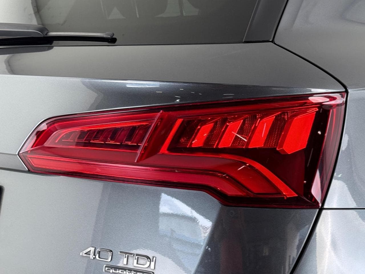 AUDI Q5 thumbnail Lights Rear