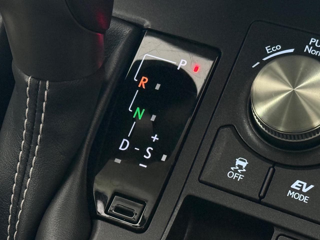 LEXUS NX thumbnail Misc Controls