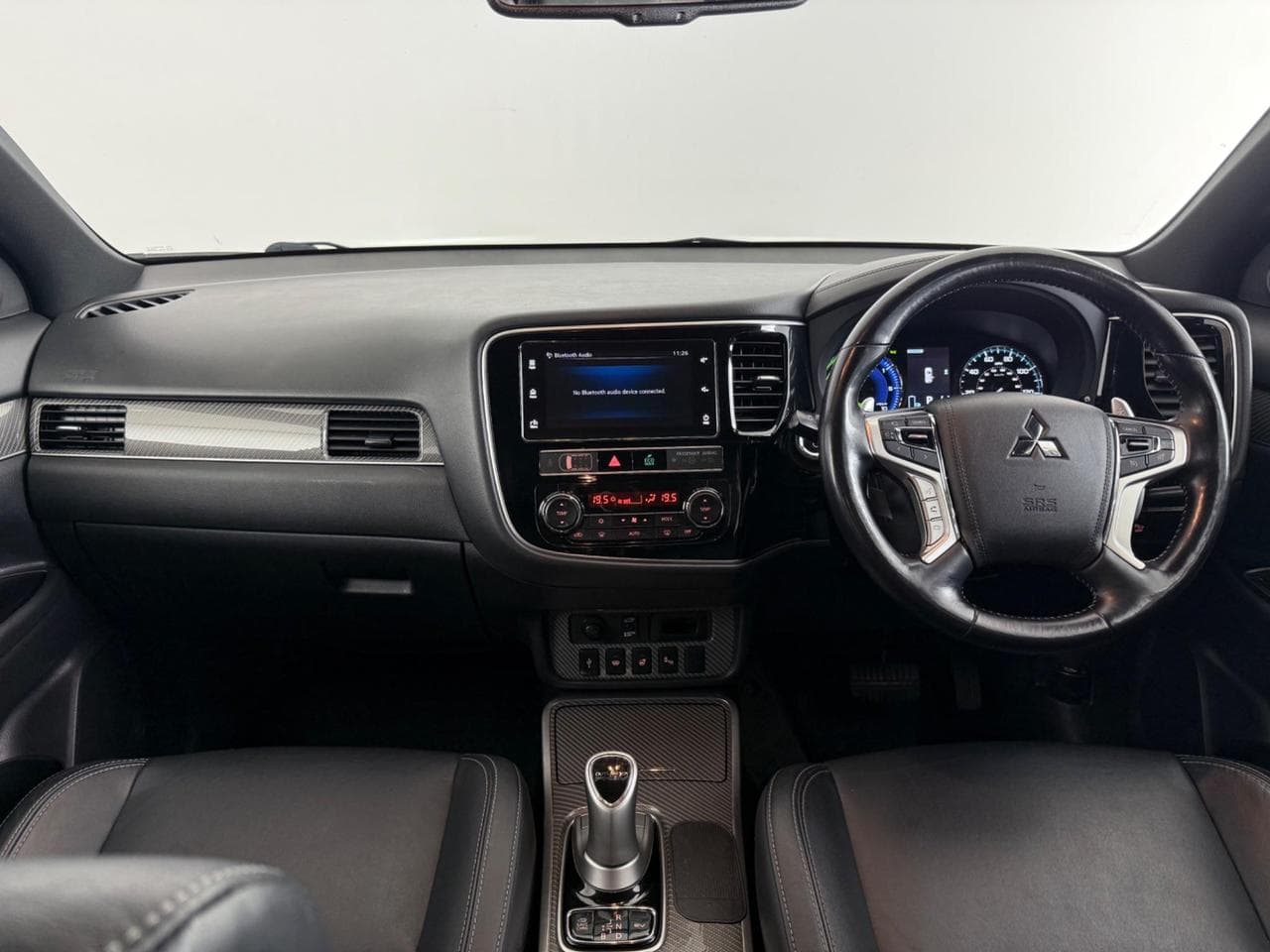 MITSUBISHI Outlander thumbnail Interior Front
