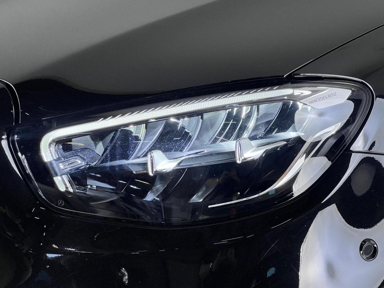 MERCEDES-BENZ E-CLASS thumbnail Lights Front