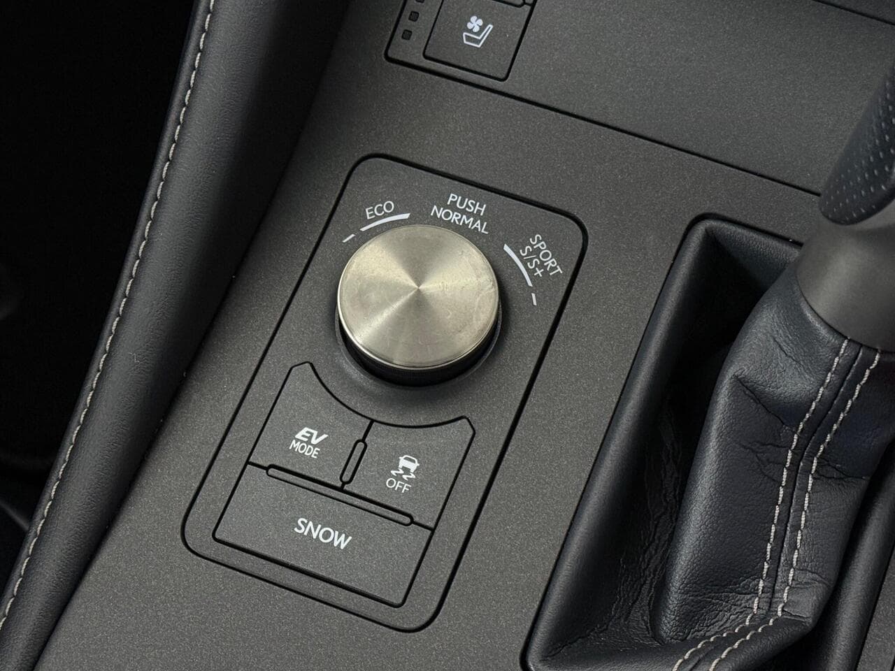 LEXUS RC thumbnail Misc Controls