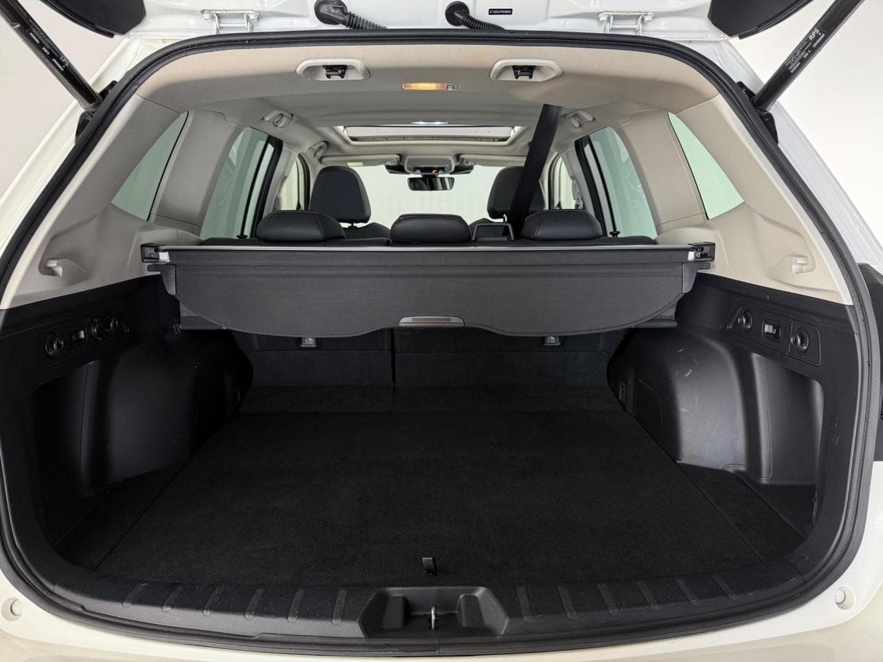 SUBARU Forester thumbnail Boot