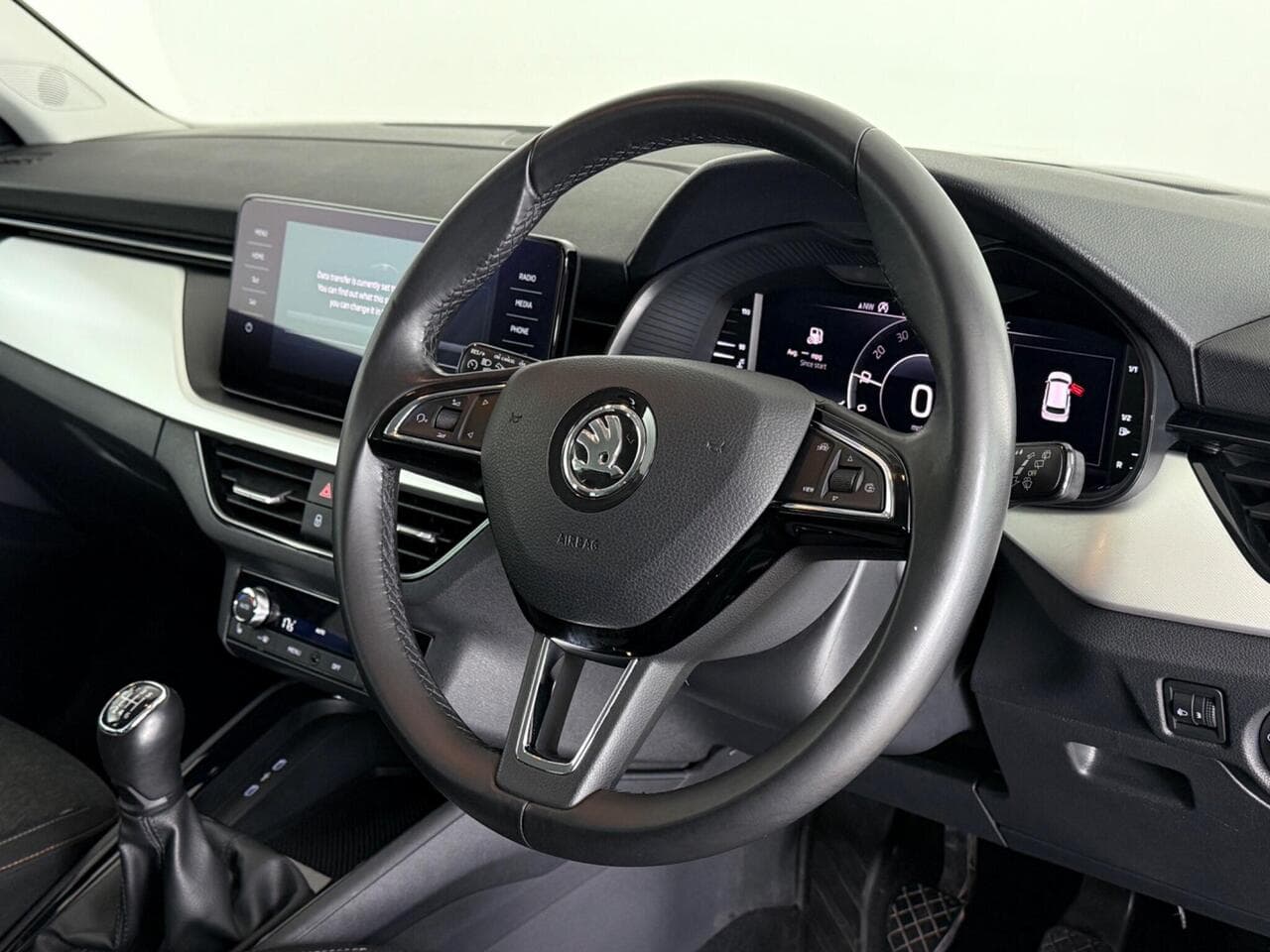 SKODA Kamiq thumbnail Steering Wheel