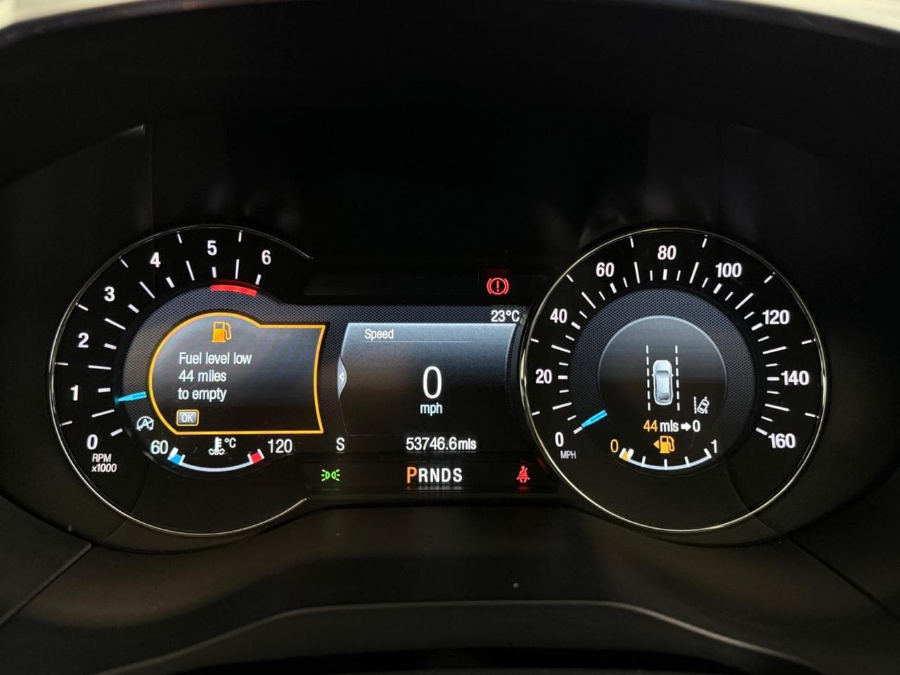Ford Edge thumbnail Driver Instruments
