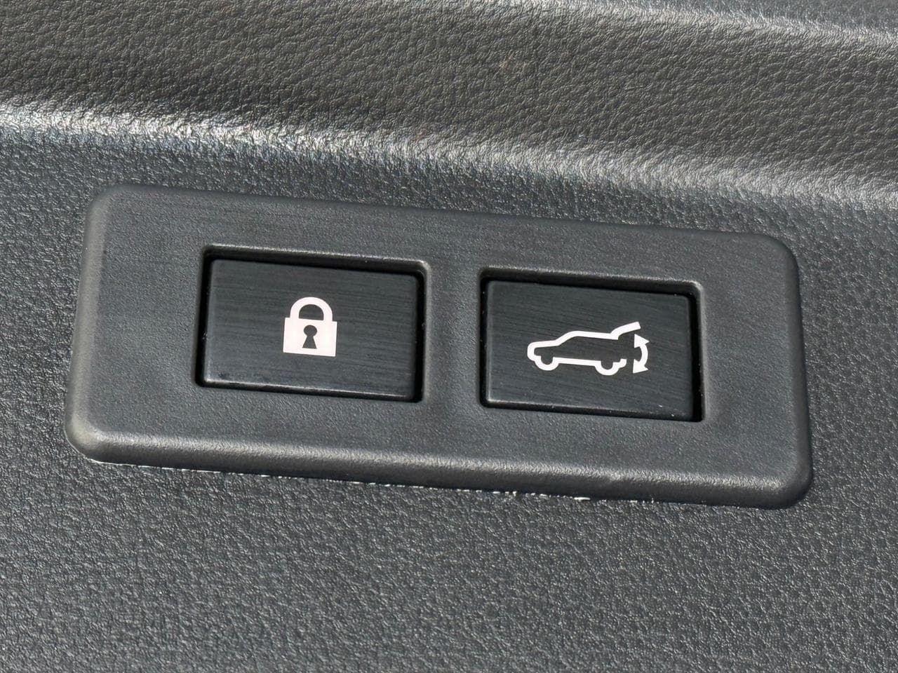 SUBARU Forester thumbnail Misc Controls