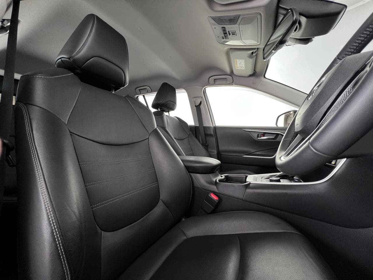 TOYOTA RAV4 thumbnail Seat Driver