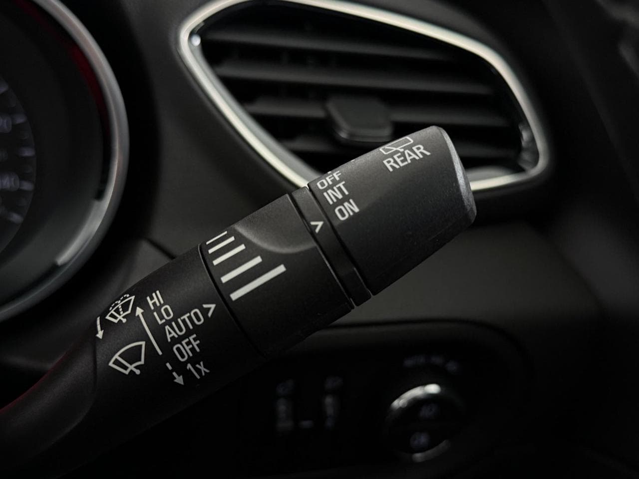 VAUXHALL Grandland X thumbnail Misc Controls