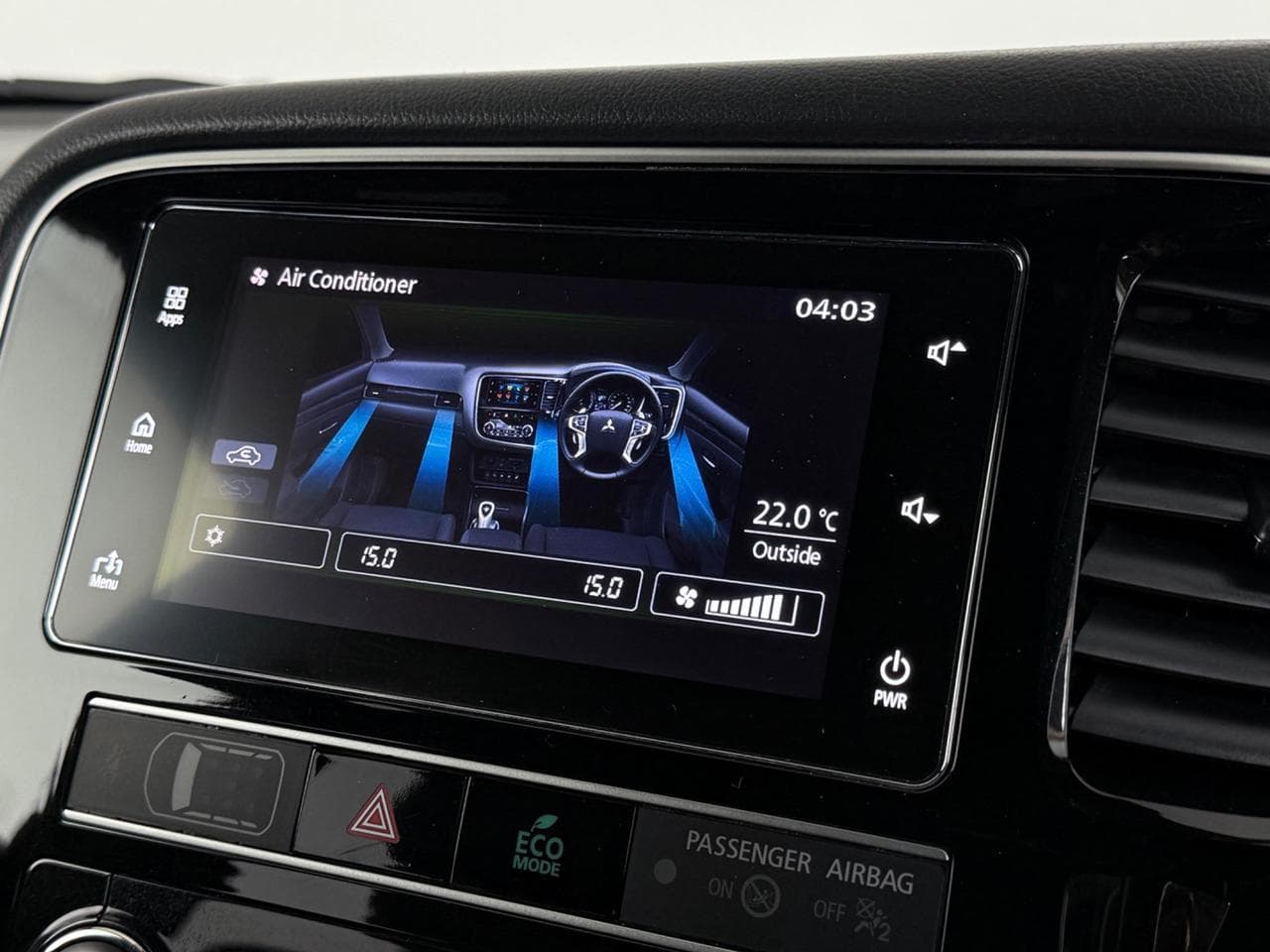 MITSUBISHI OUTLANDER thumbnail Infotainment System