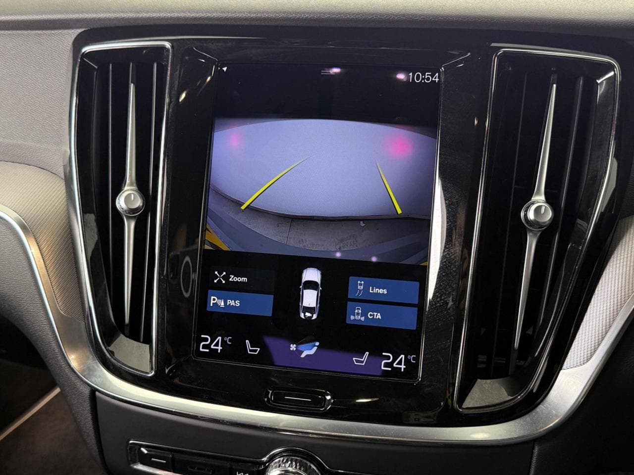 VOLVO S60 thumbnail Infotainment System