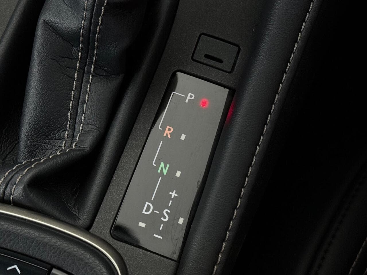 LEXUS RC thumbnail Misc Controls