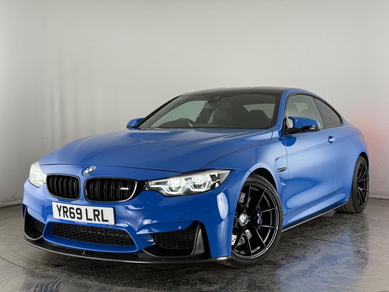 BMW 4 Series thumbnail Front Left