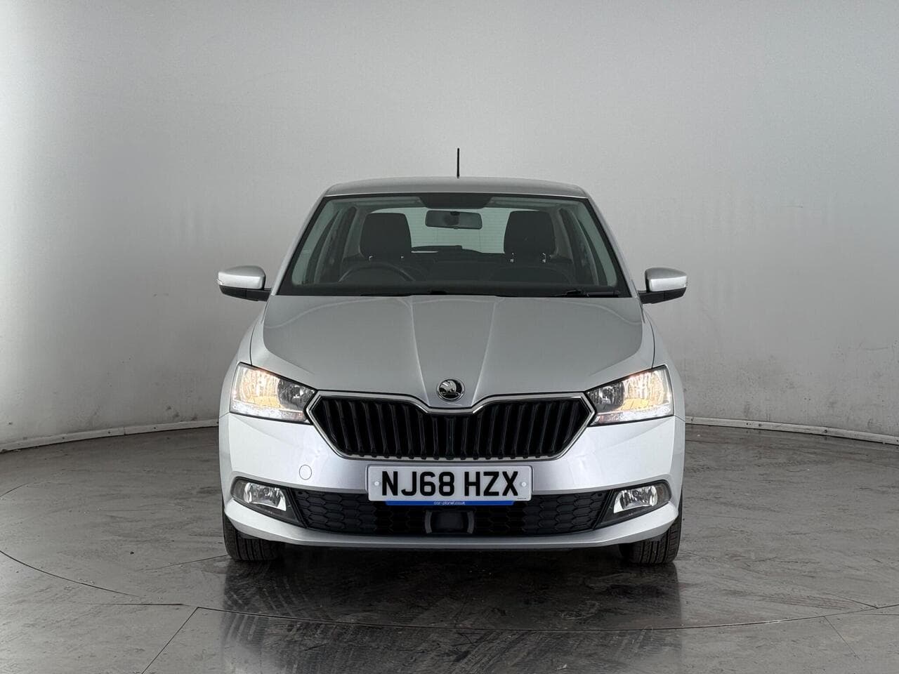 SKODA Fabia thumbnail Front