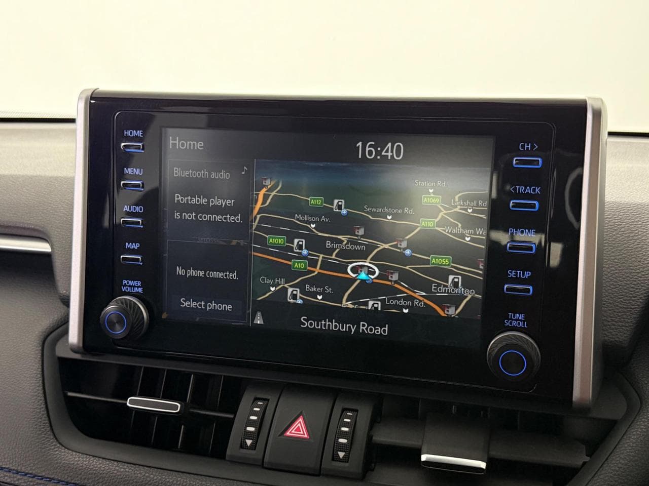 TOYOTA RAV4 thumbnail Infotainment System