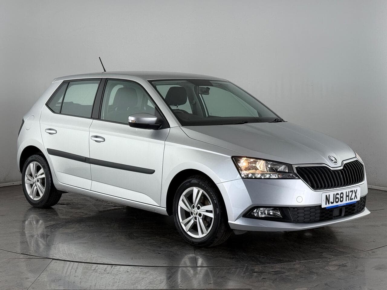 SKODA Fabia - SKODA Fabia 1.0 TSI SE Euro 6 (s/s) 5dr