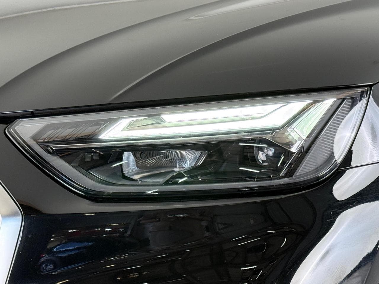 AUDI Q5 thumbnail Lights Front
