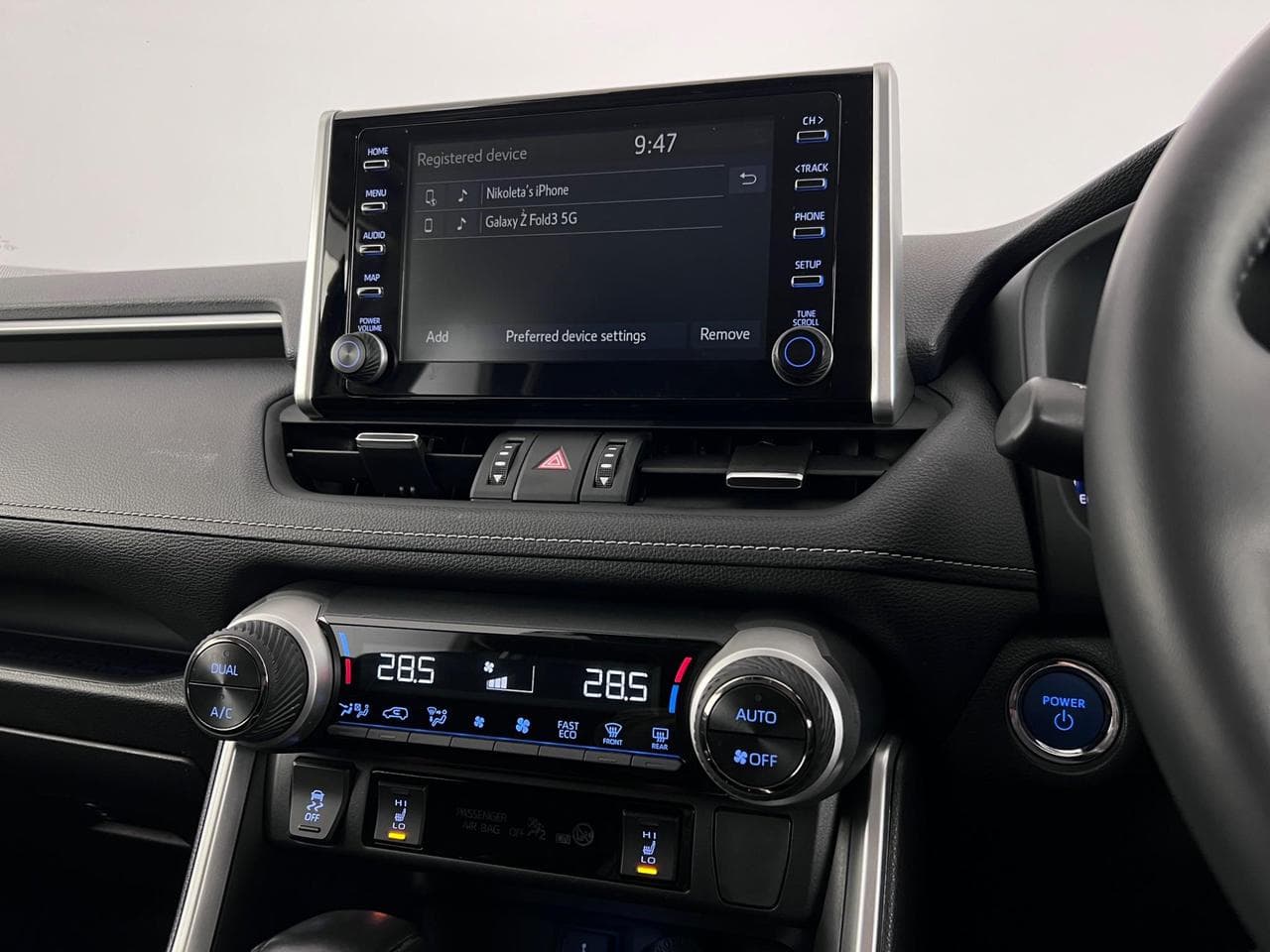 TOYOTA RAV4 thumbnail Infotainment System