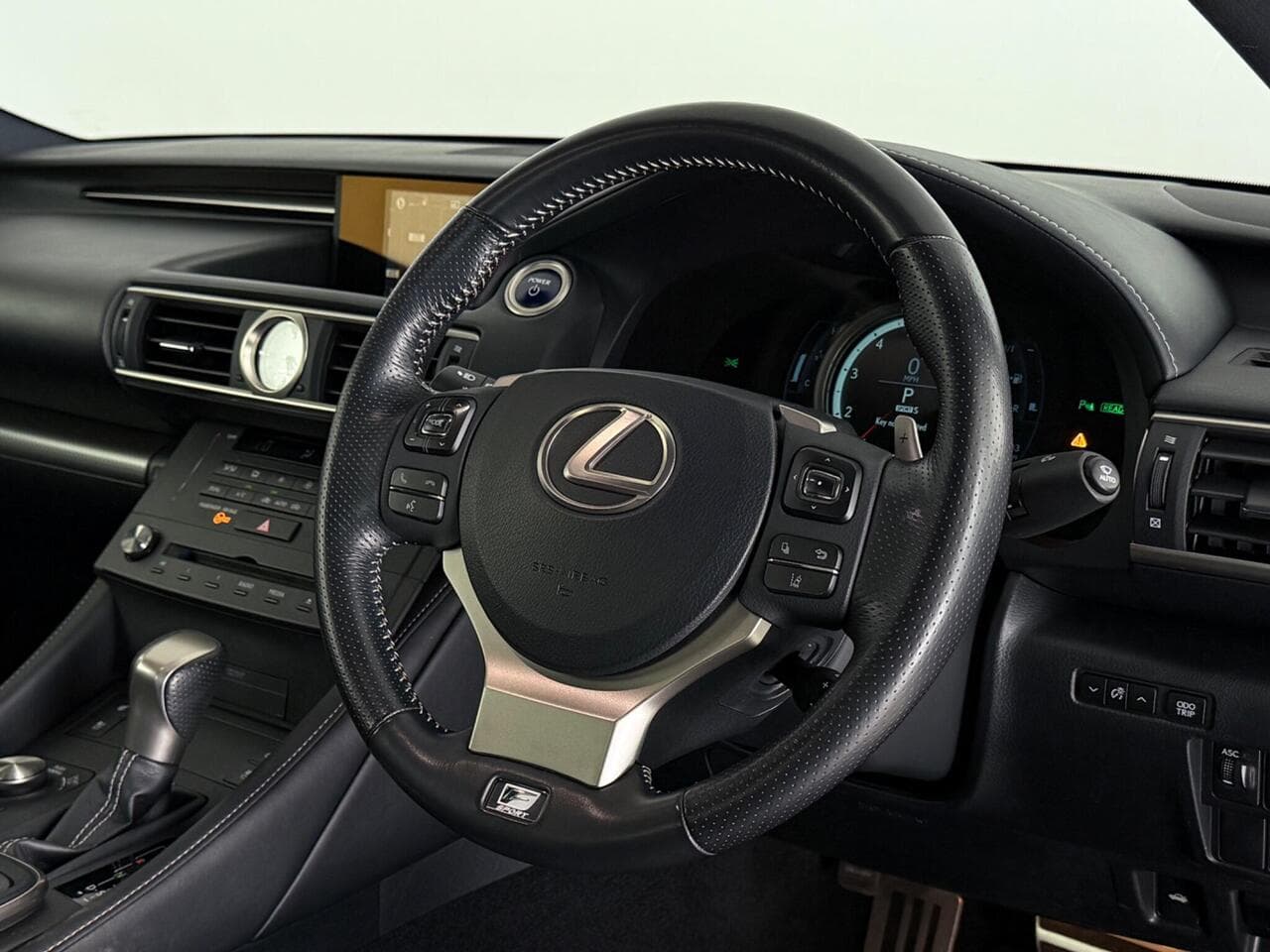 LEXUS RC thumbnail Steering Wheel
