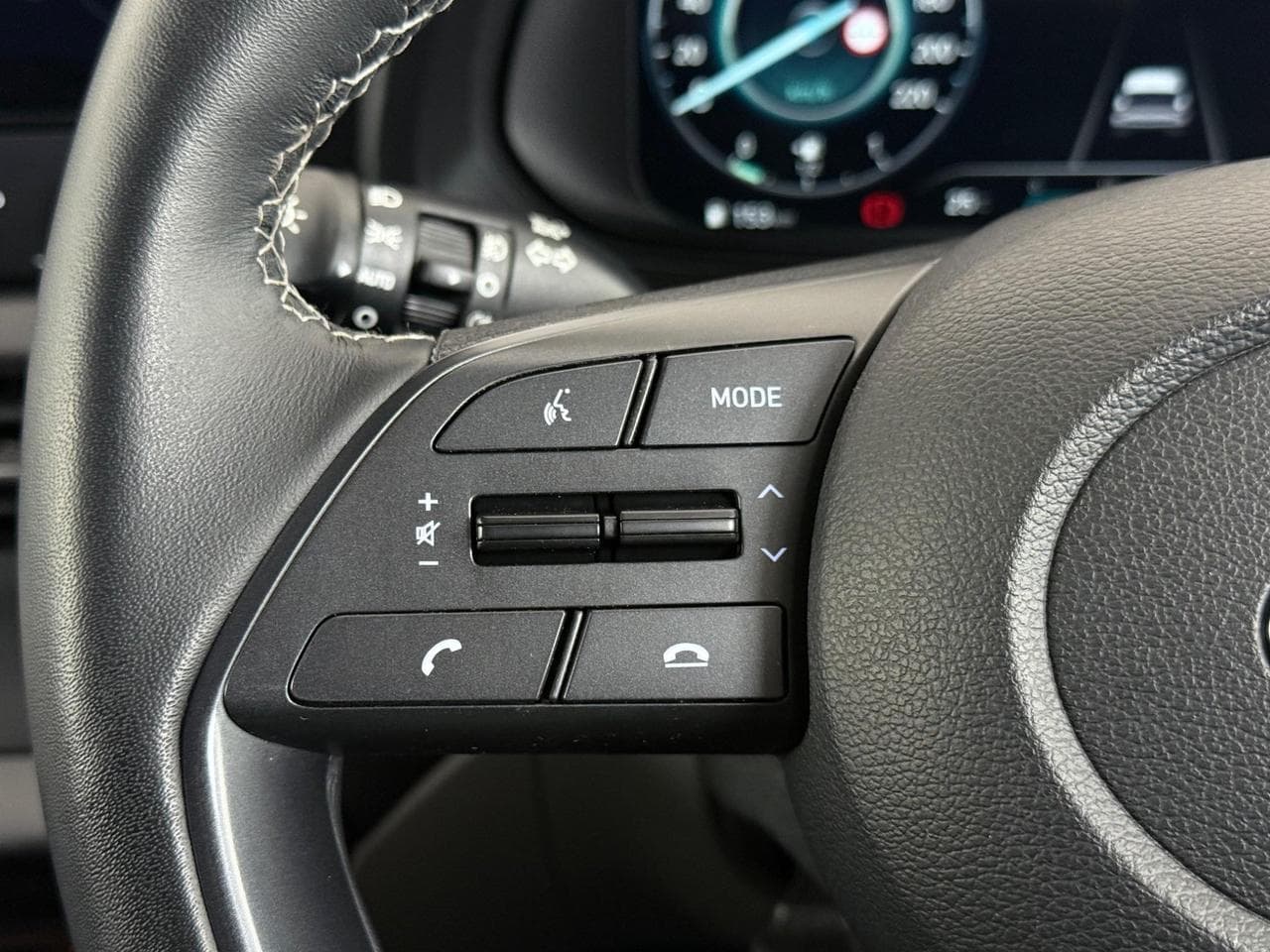 HYUNDAI i20 thumbnail Misc Controls