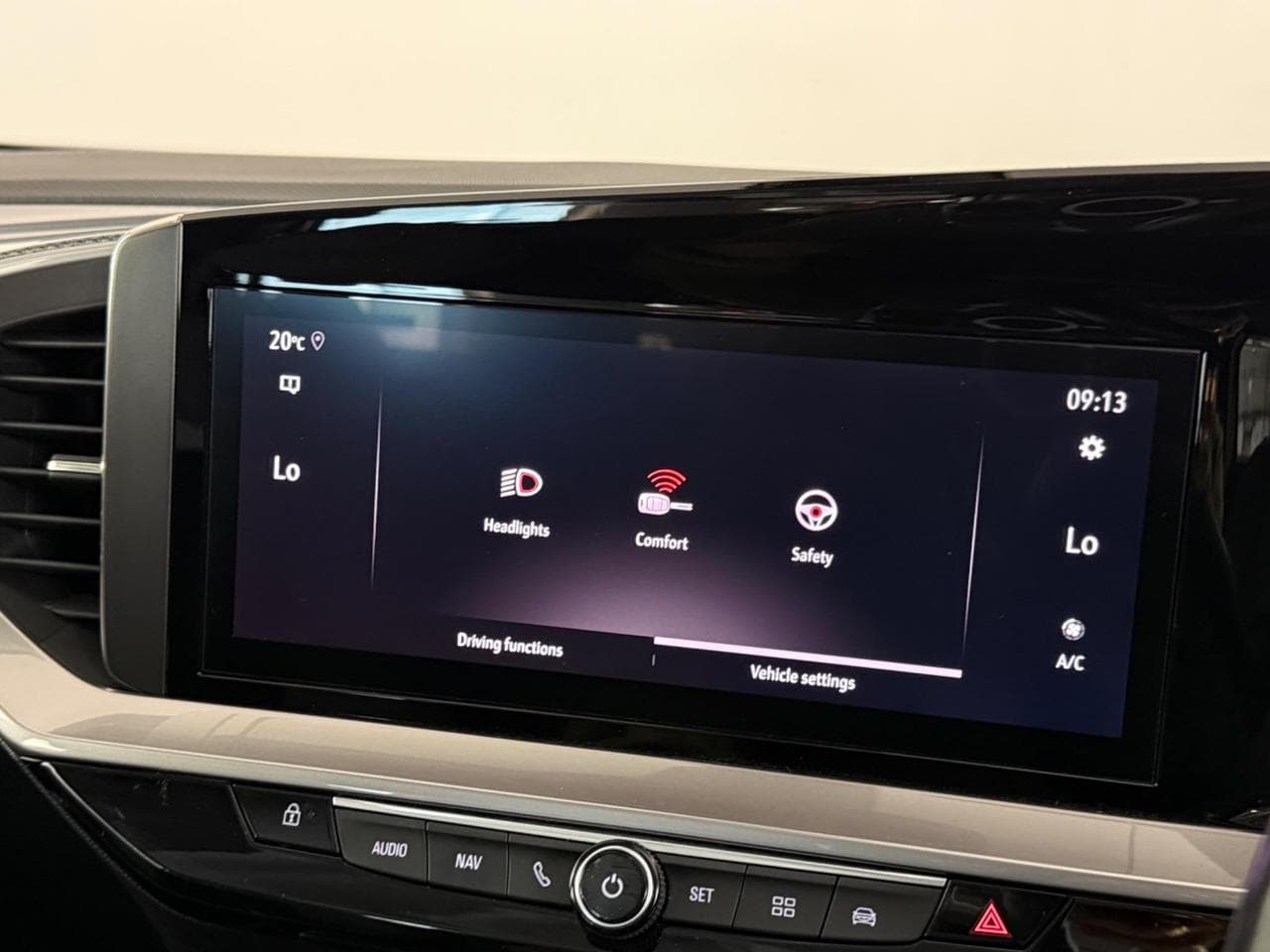 VAUXHALL Mokka thumbnail Infotainment System
