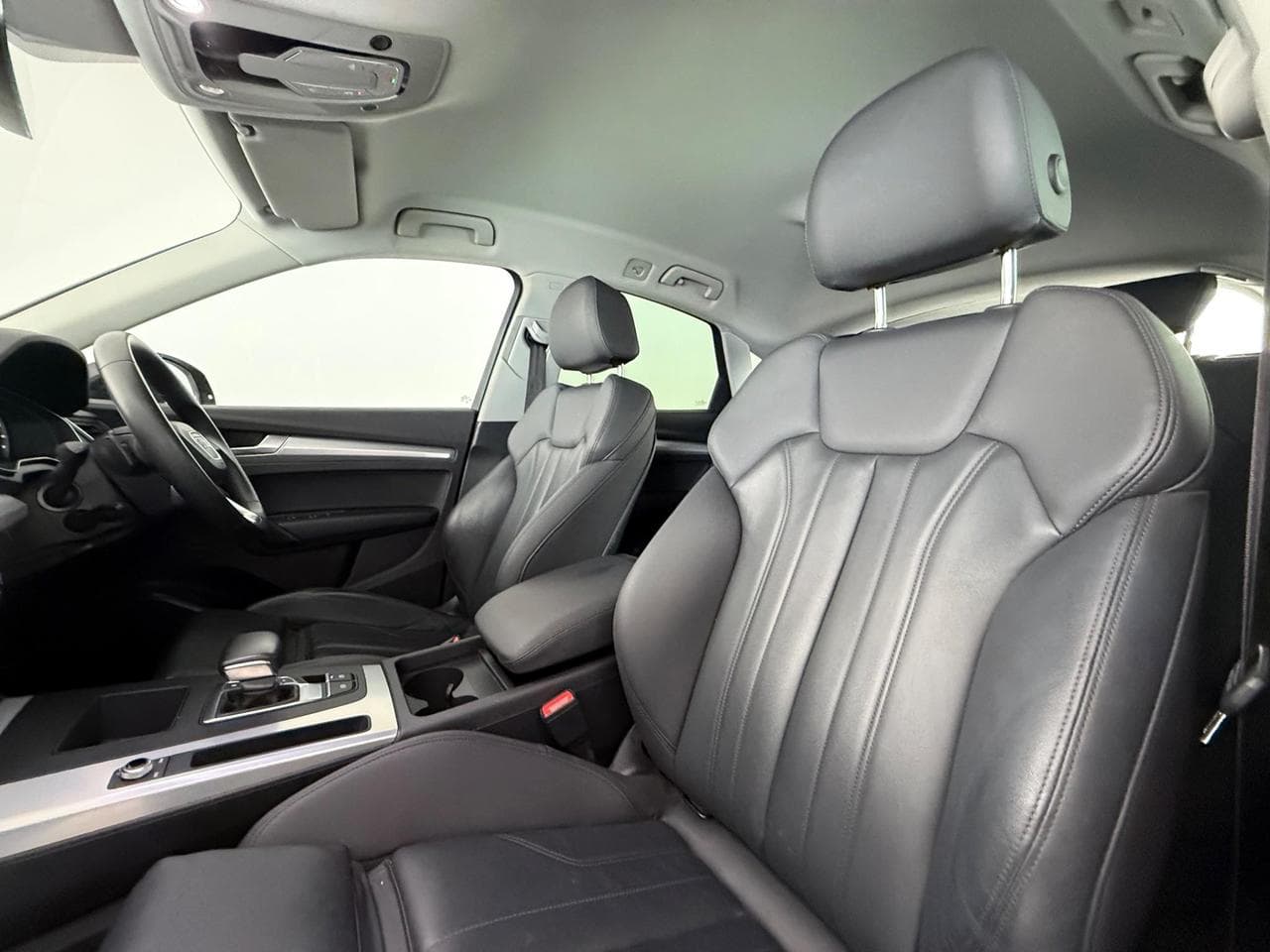 AUDI Q5 thumbnail Seat Front Passenger