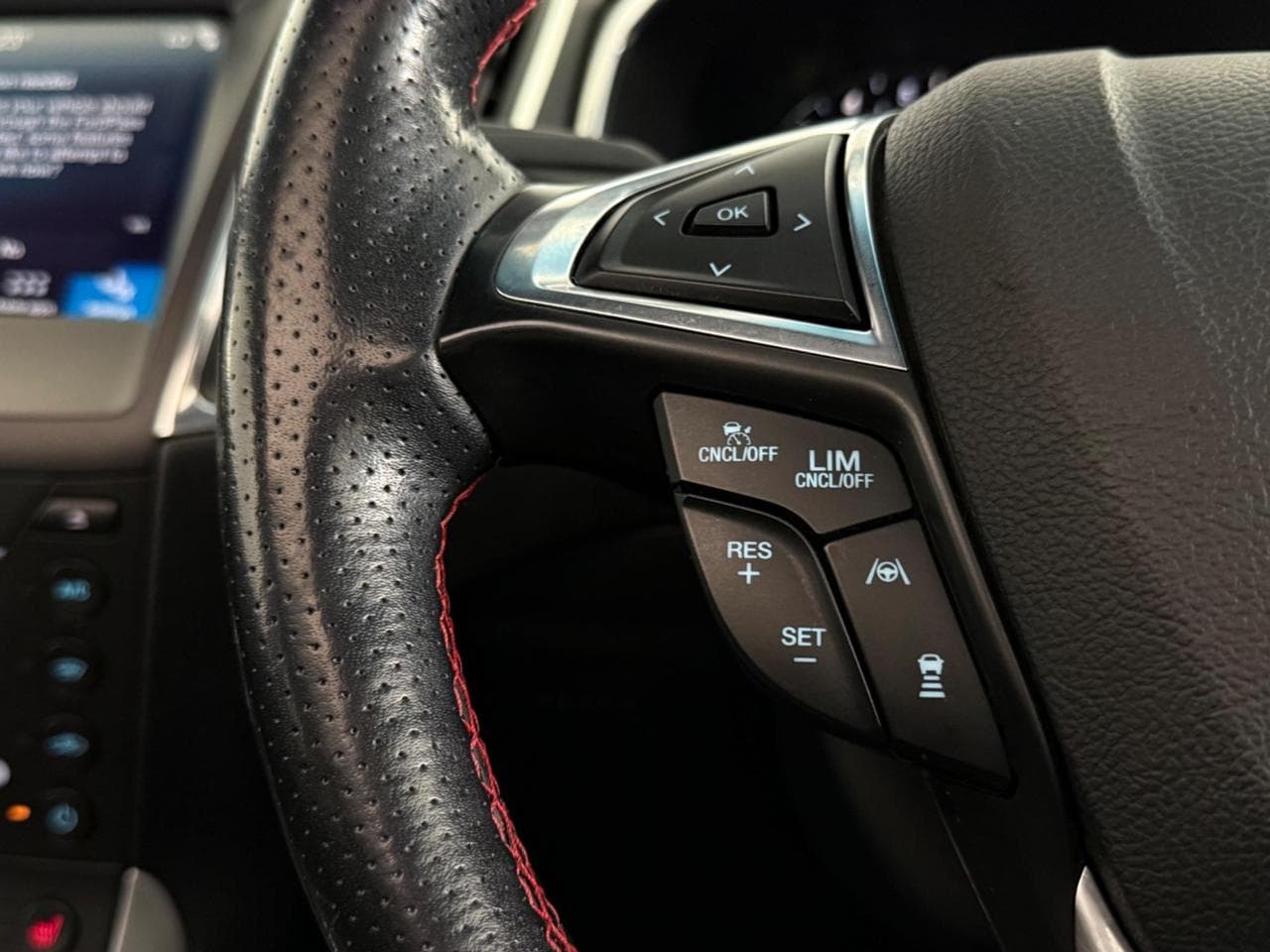 Ford Edge thumbnail Misc Controls