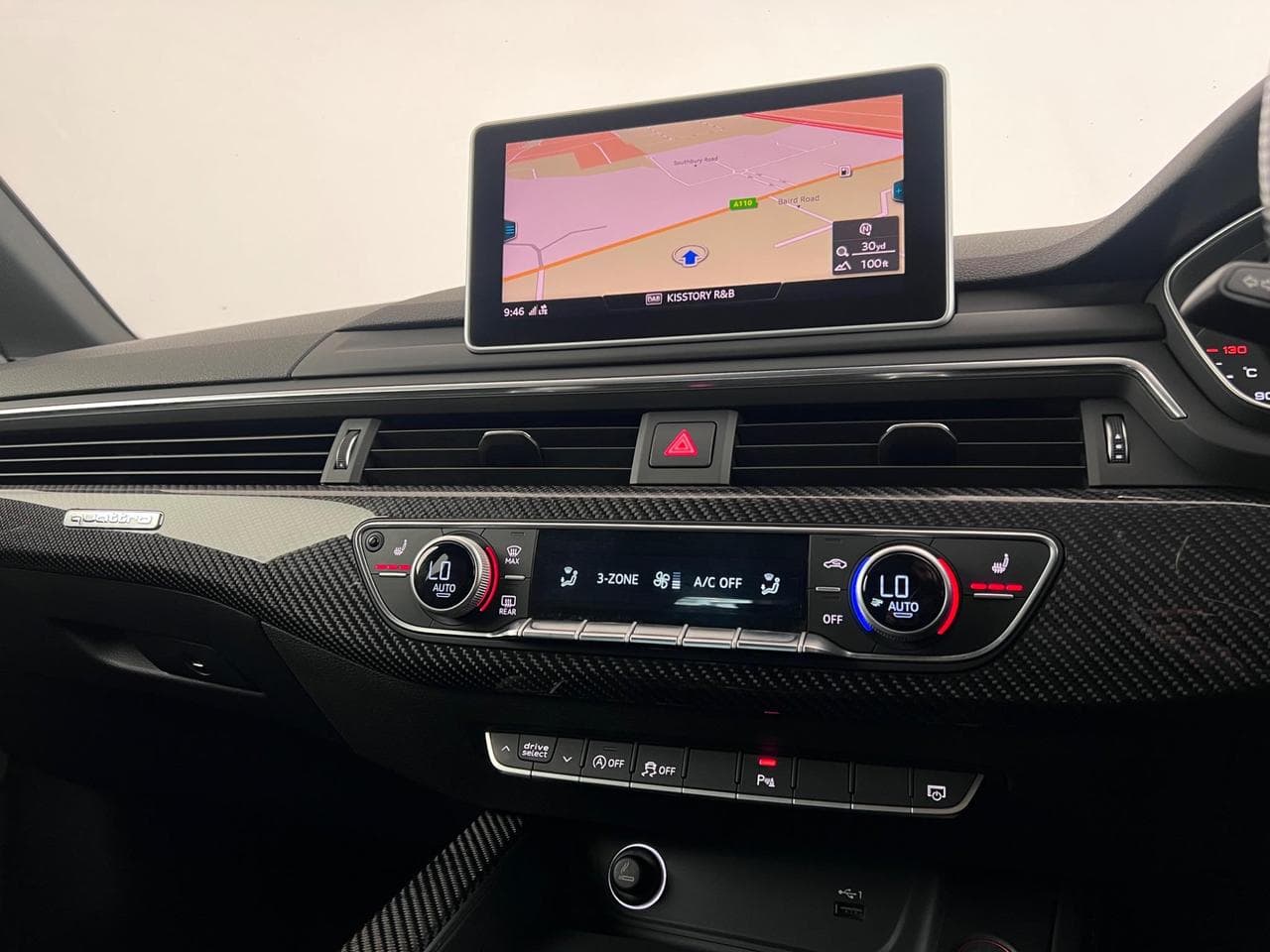 AUDI A4 thumbnail Infotainment System