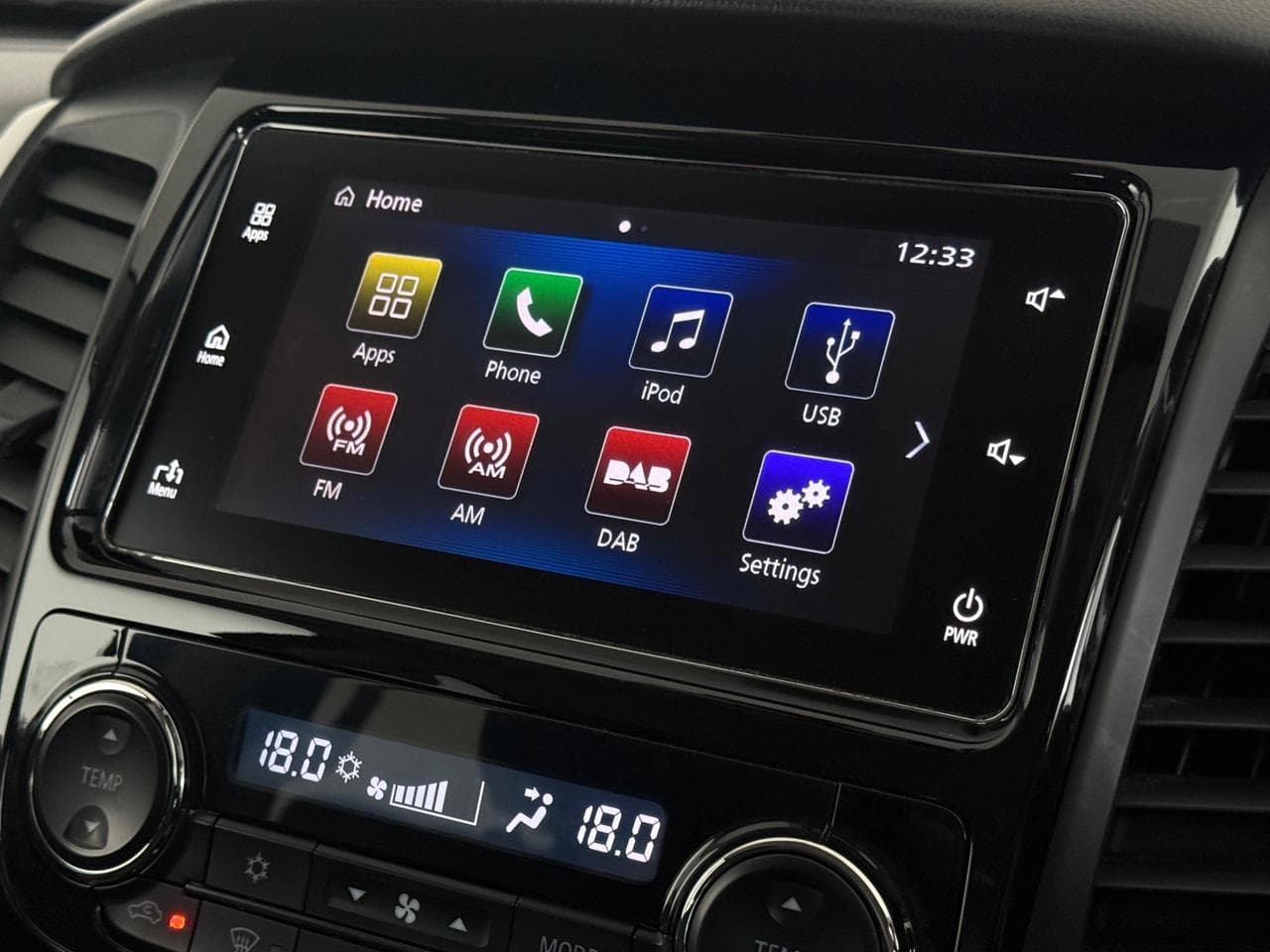 MITSUBISHI Shogun Sport thumbnail Infotainment System