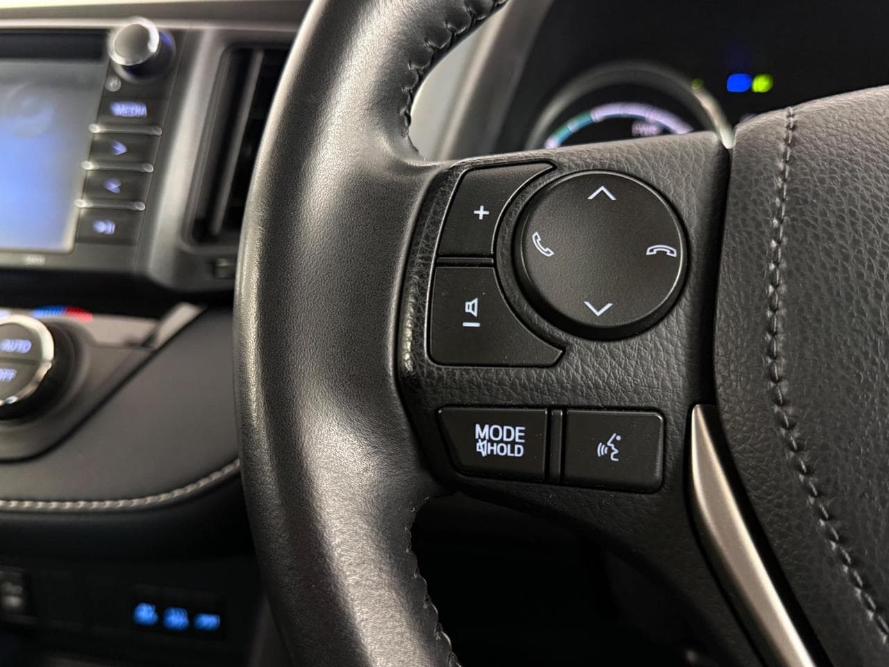 TOYOTA RAV4 thumbnail Misc Controls