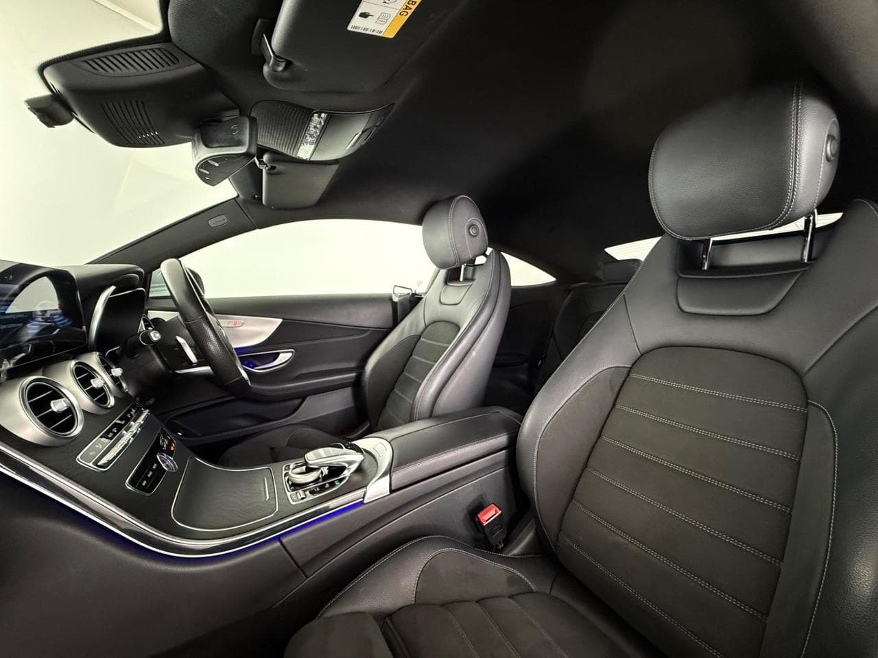 MERCEDES-BENZ C-Class thumbnail Seat Front Passenger