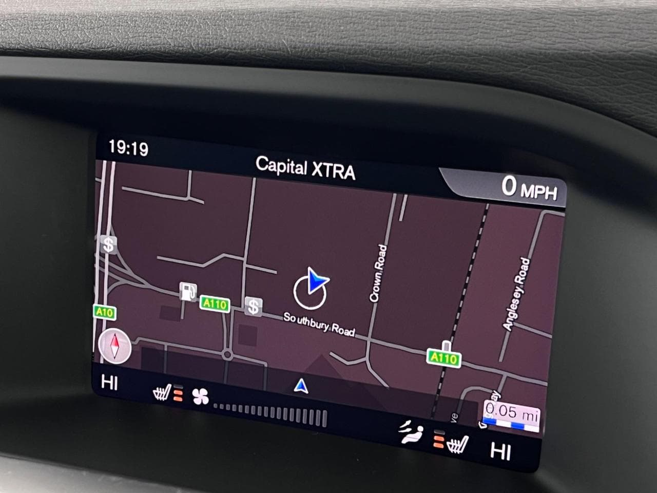 VOLVO S60 thumbnail Infotainment System