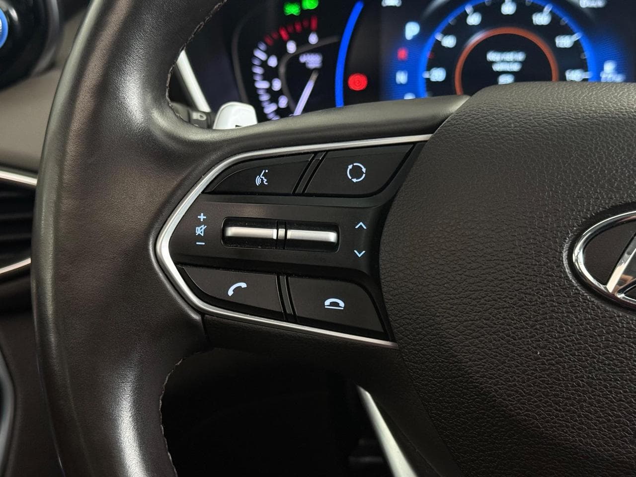 HYUNDAI Santa Fe thumbnail Misc Controls