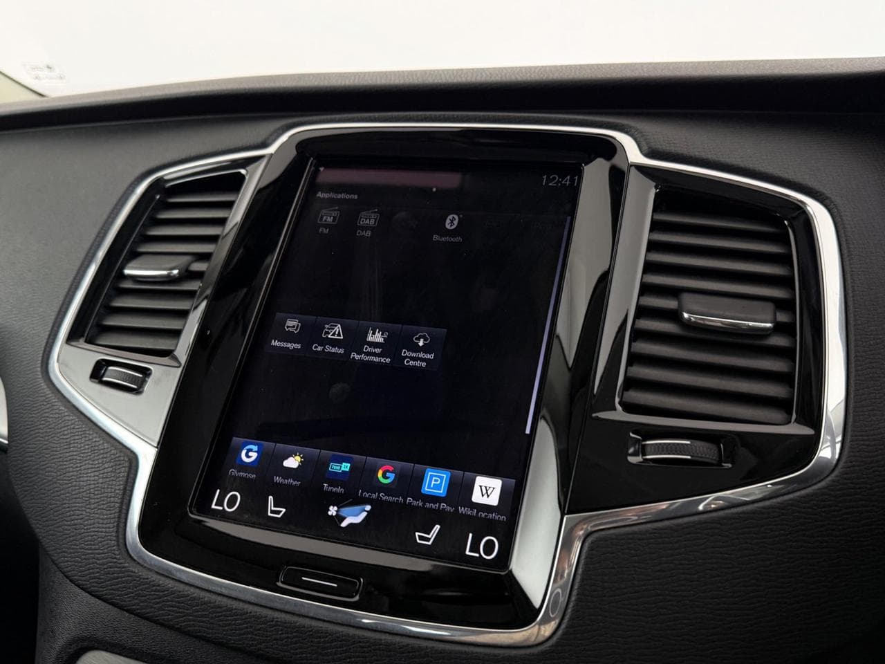 VOLVO XC90 thumbnail Infotainment System