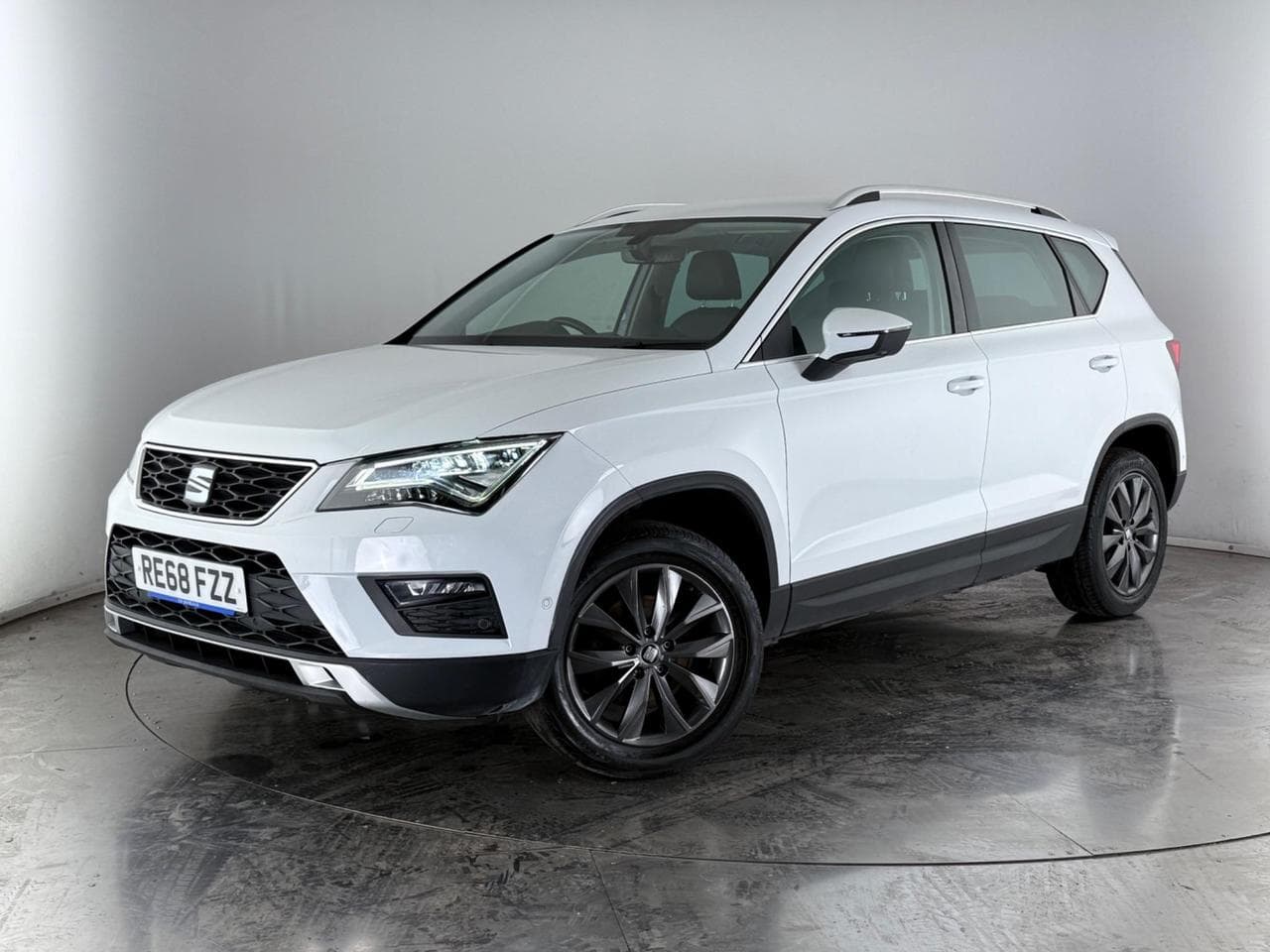 SEAT Ateca thumbnail Front Left