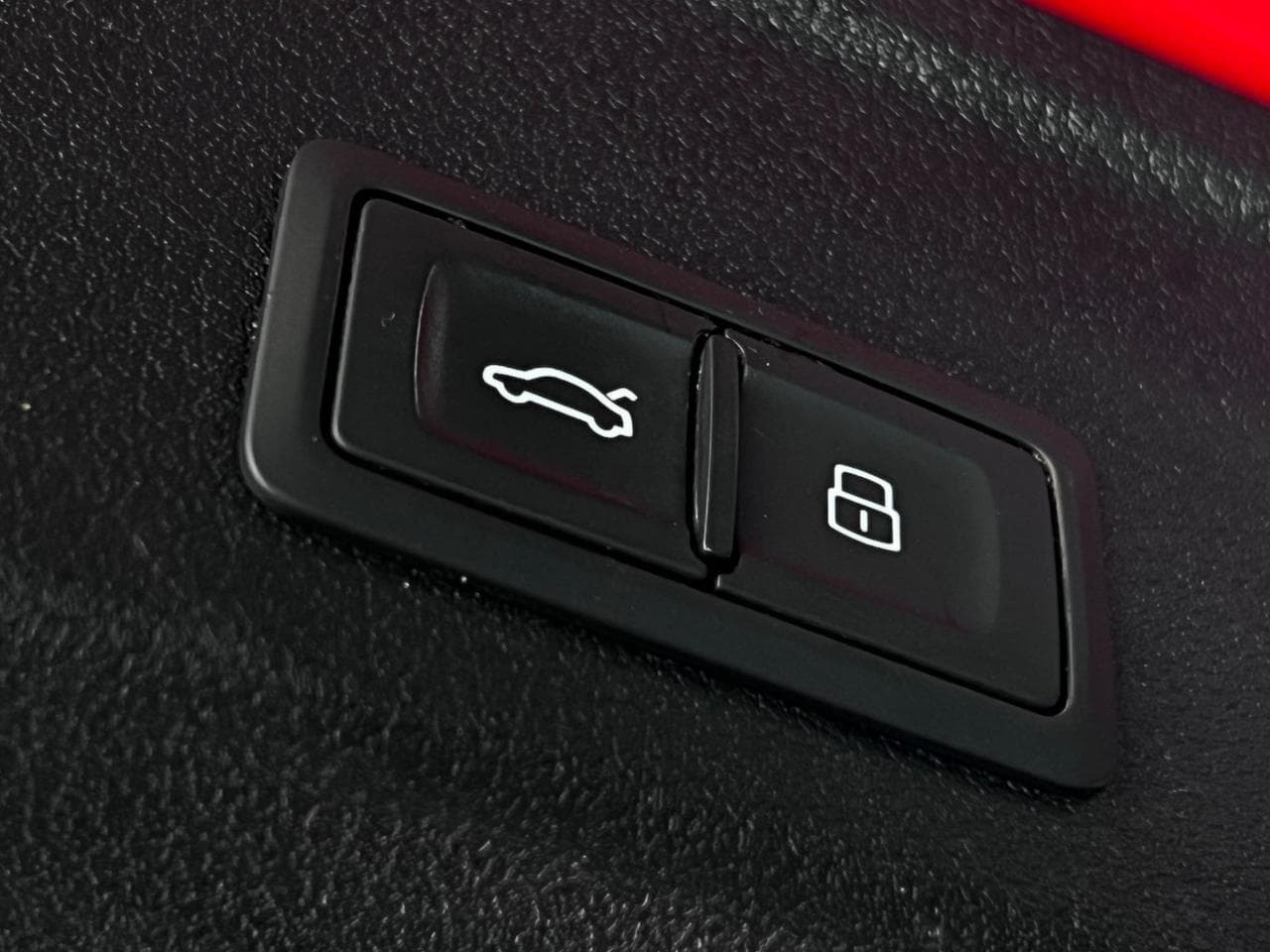 AUDI A4 thumbnail Misc Controls