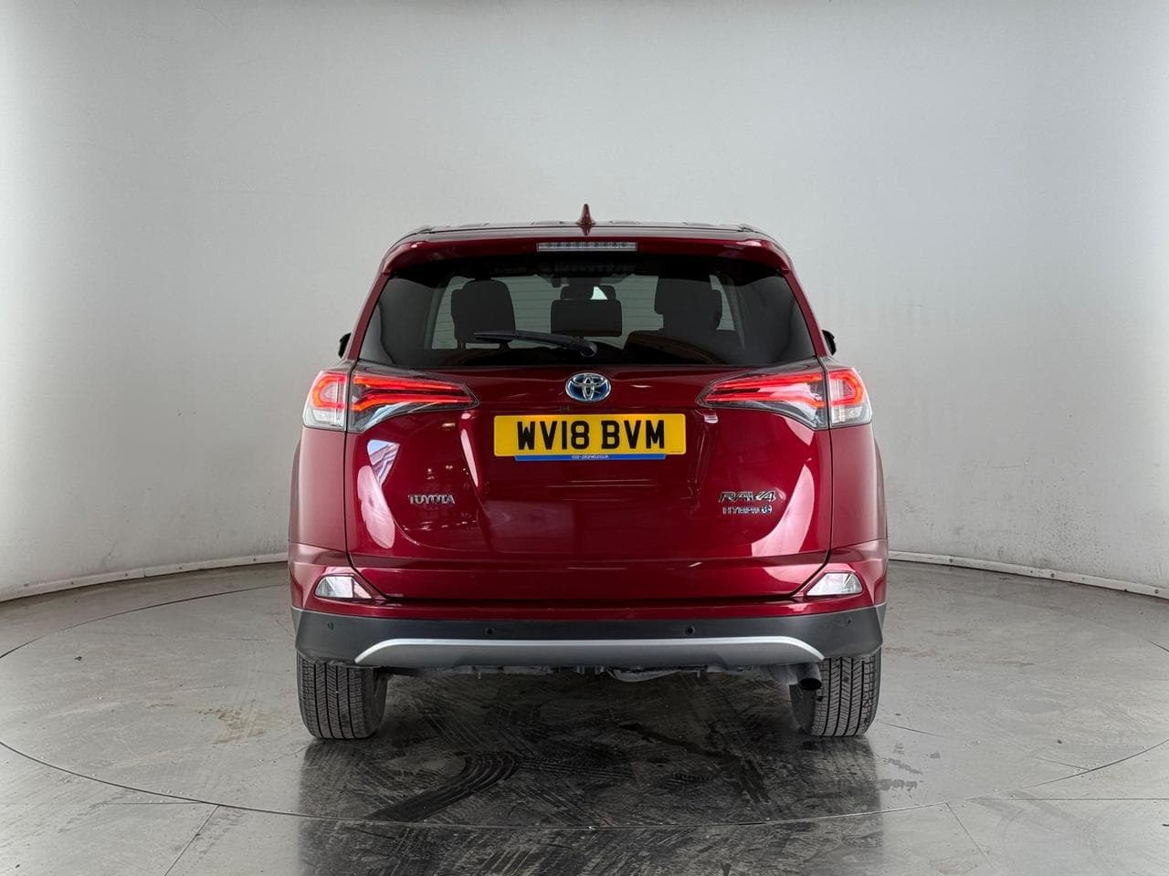 TOYOTA RAV4 thumbnail Rear