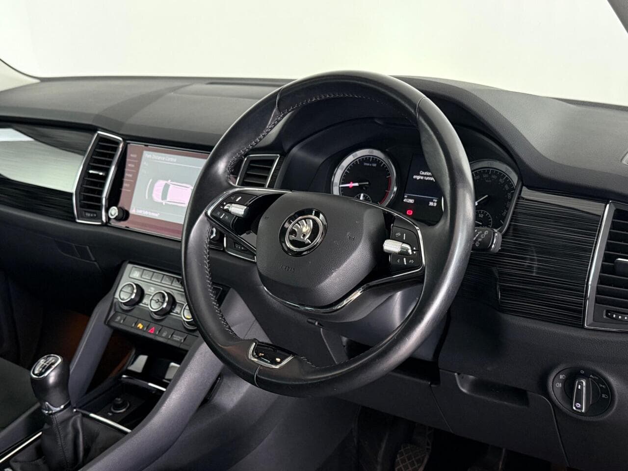 SKODA Kodiaq thumbnail Steering Wheel