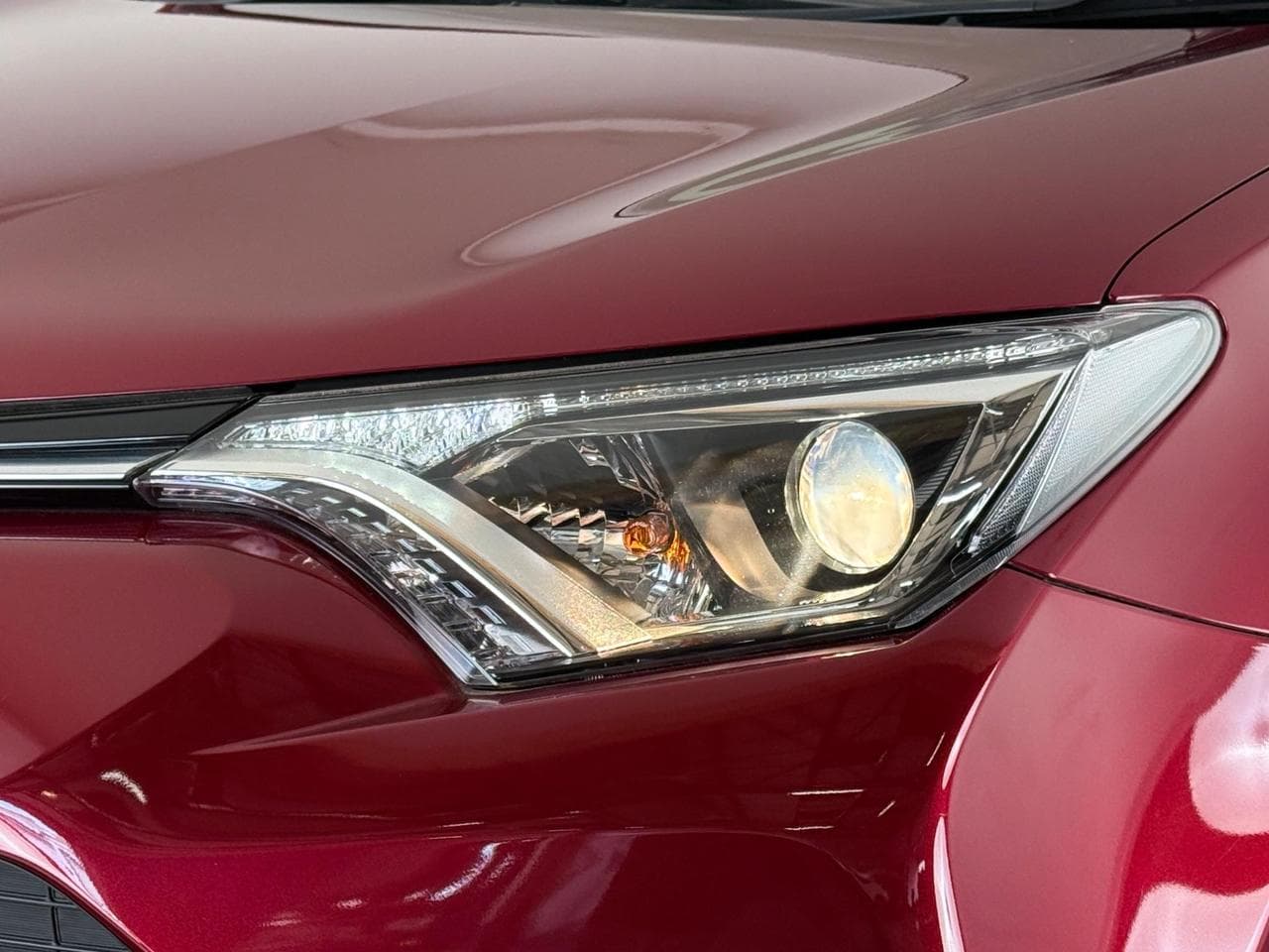 TOYOTA RAV4 thumbnail Lights Front
