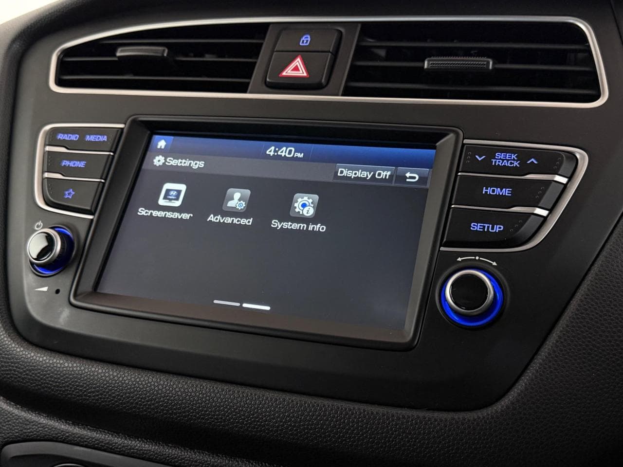 HYUNDAI i20 thumbnail Infotainment System