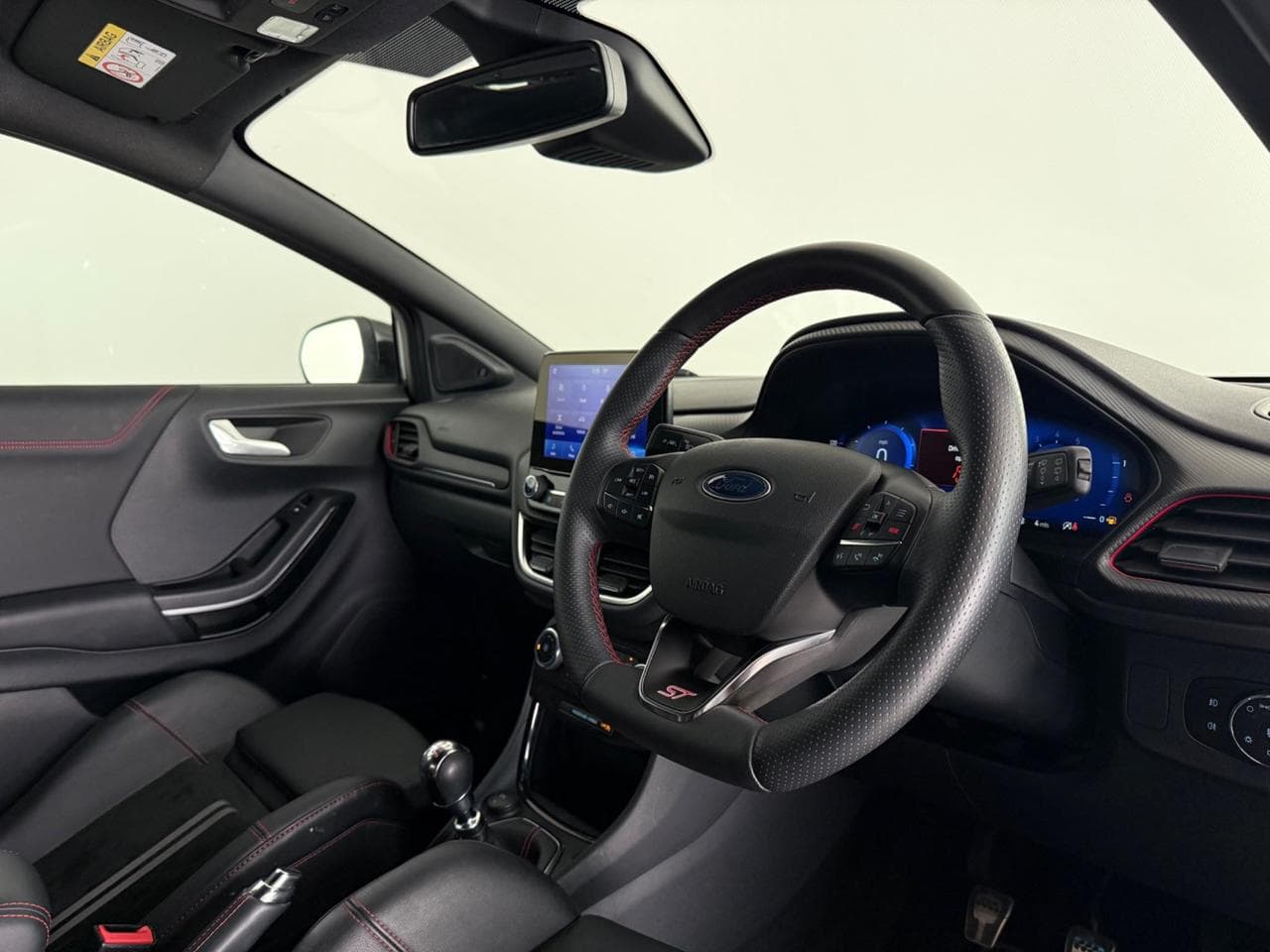 FORD Puma thumbnail Interior Front