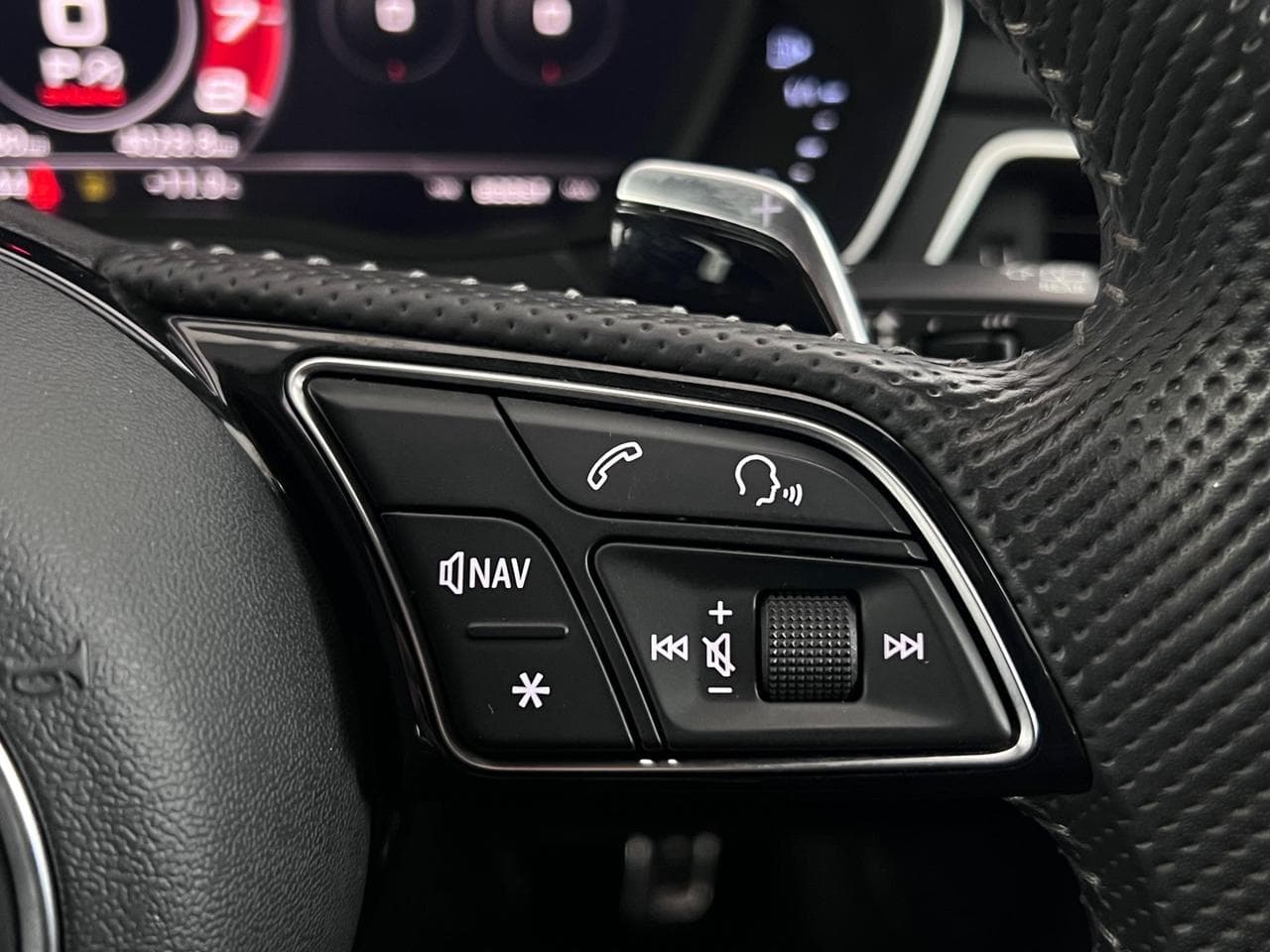 AUDI A4 thumbnail Misc Controls
