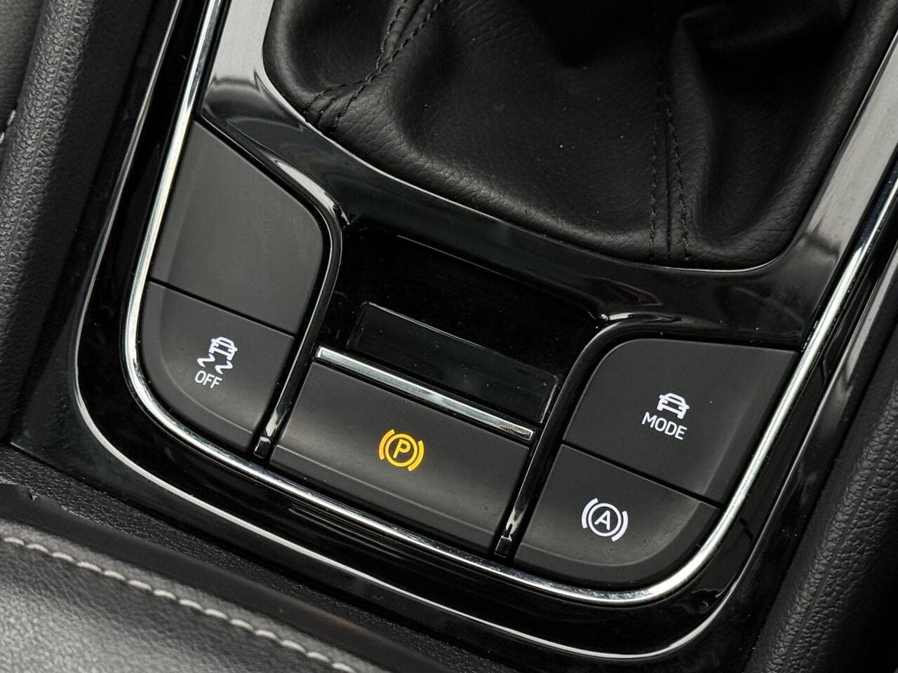 SKODA Kodiaq thumbnail Misc Controls
