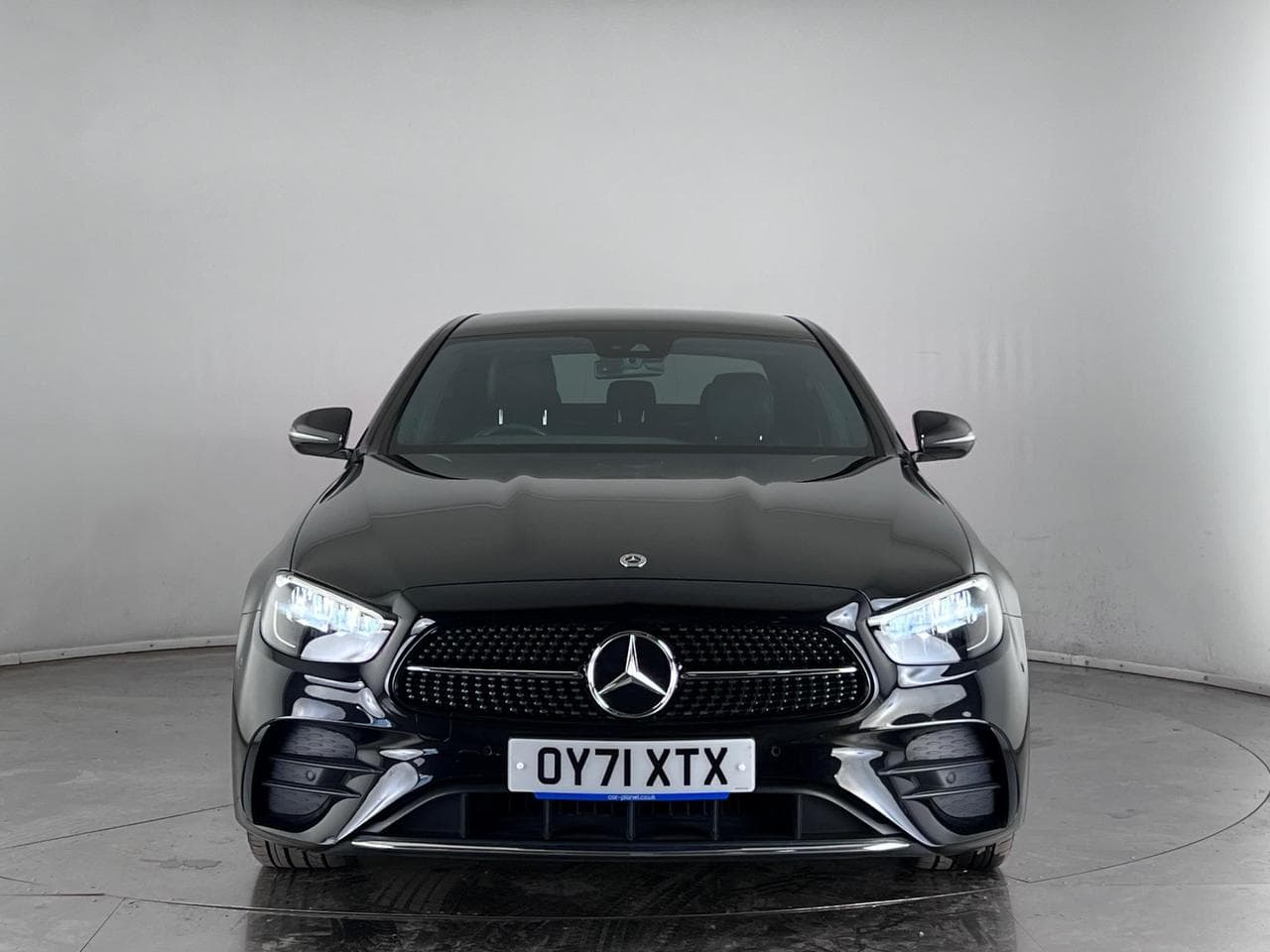 MERCEDES-BENZ E-CLASS thumbnail Front