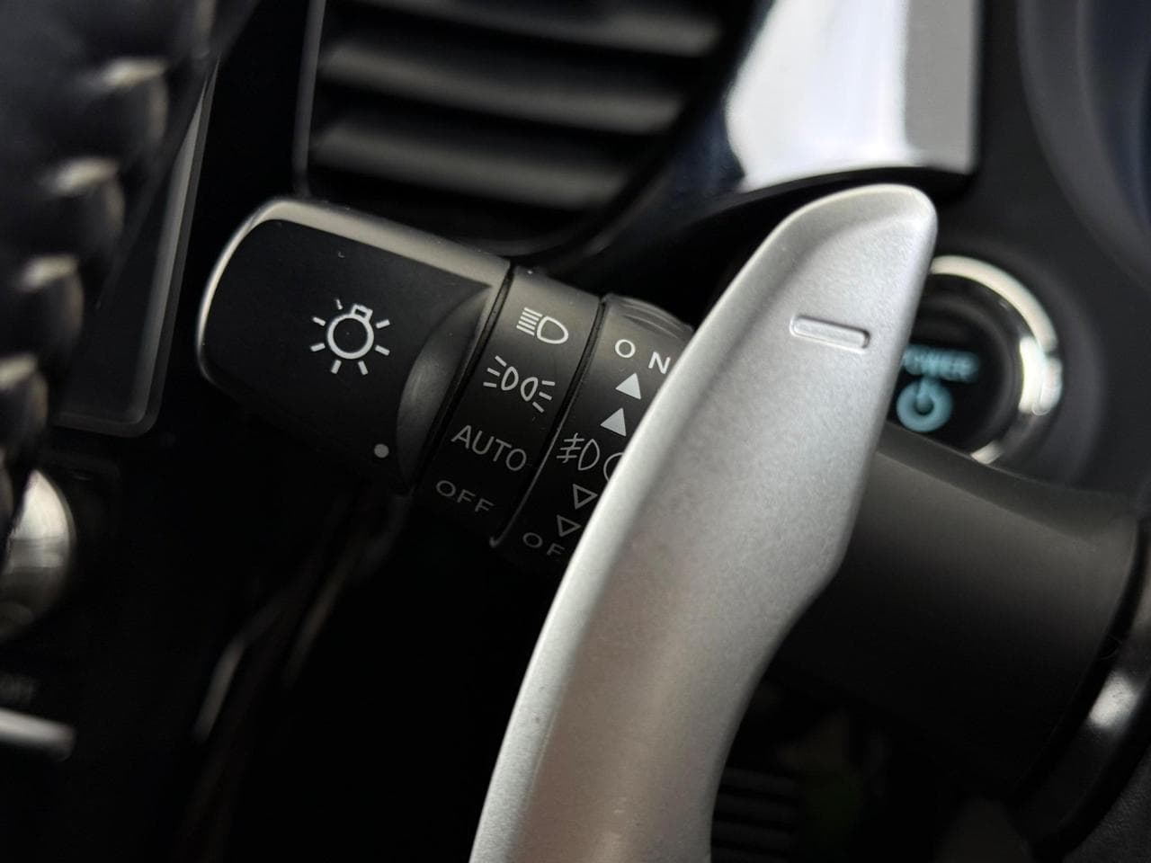 Mitsubishi Outlander thumbnail Misc Controls
