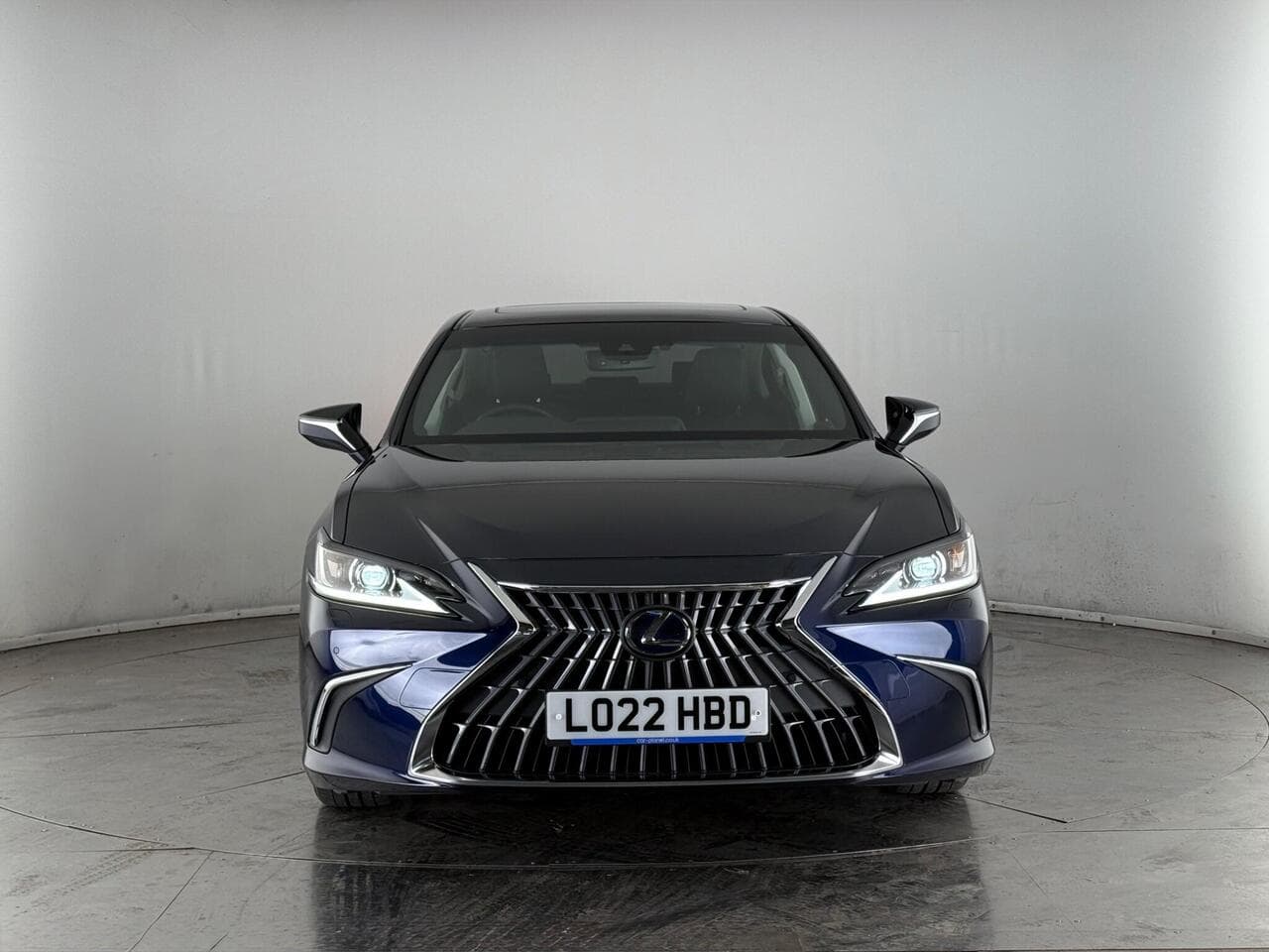 LEXUS ES thumbnail Front