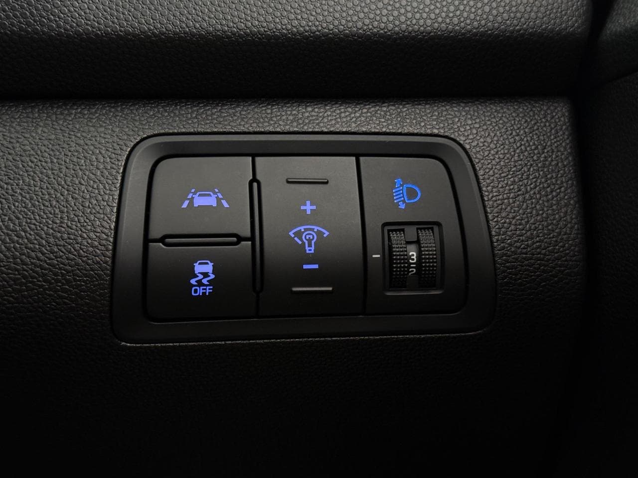 HYUNDAI i20 thumbnail Misc Controls
