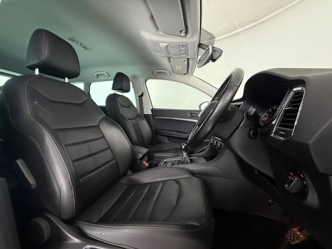 SEAT Ateca thumbnail Seat Driver