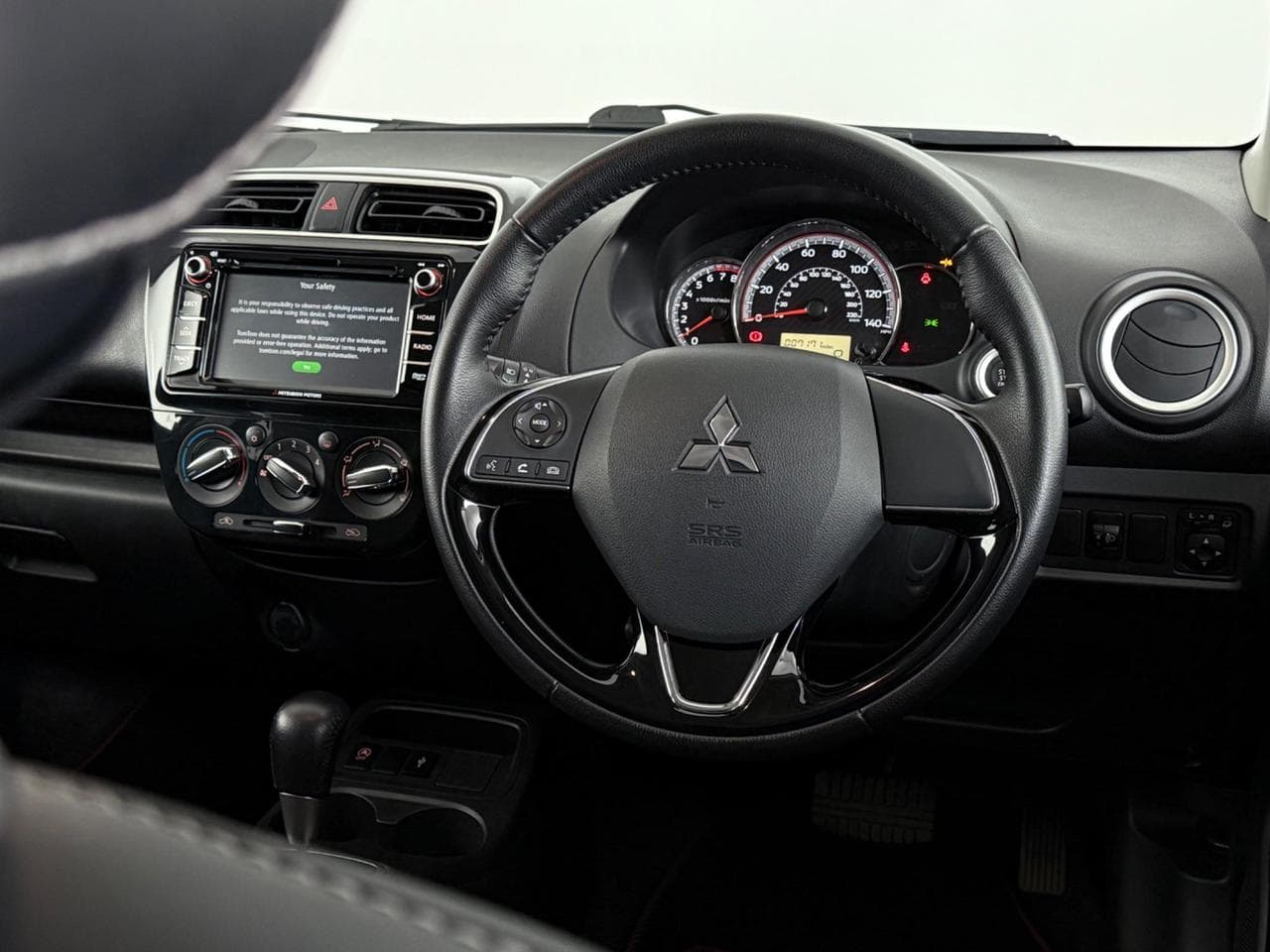 MITSUBISHI Mirage thumbnail Steering Wheel