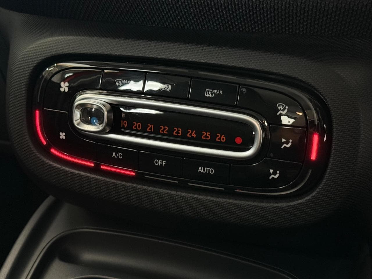 SMART forfour thumbnail Misc Controls
